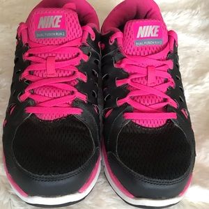 ✨Nike Dual Fushion Shoes✨